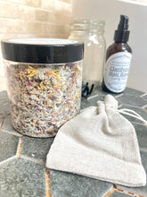 Load image into Gallery viewer, Lux Bath Blend