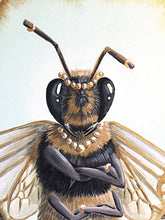 Load image into Gallery viewer, Queen Bee
